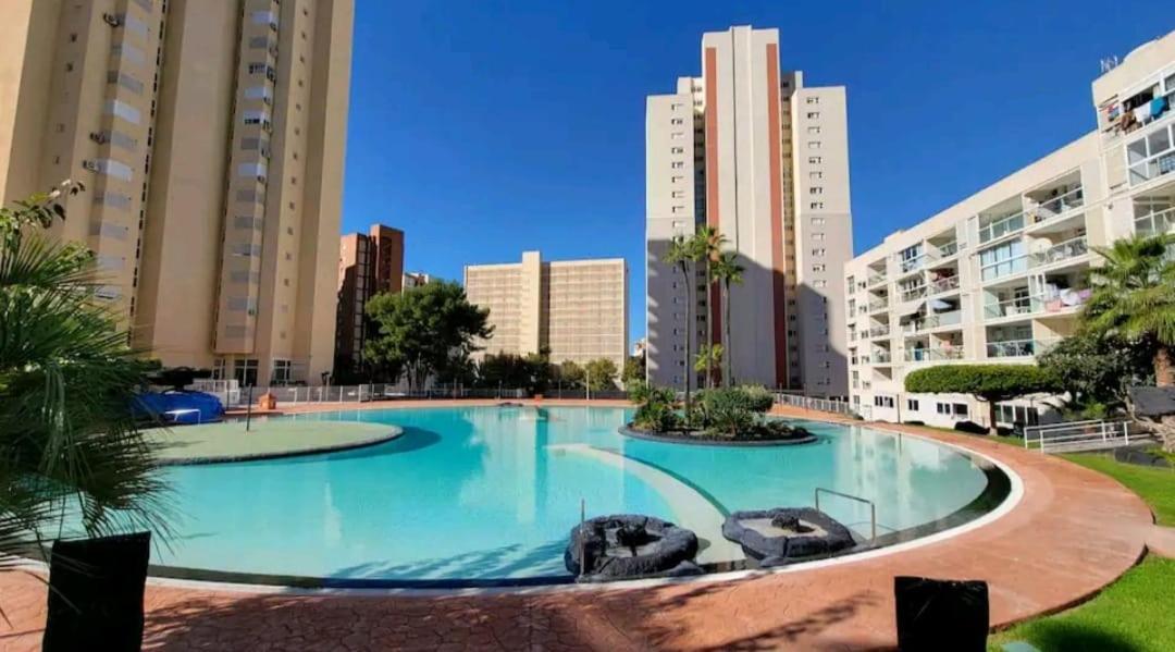 Vacanza Luxury Complex- Parking , Pool Only In The Summer , Rincon De Loix Apartment เบนิดอร์ม ภายนอก รูปภาพ